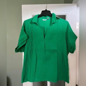 Ladies size 2XL shirt.  New